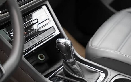 Volkswagen Touran III, 2021 год, 2 600 000 рублей, 14 фотография