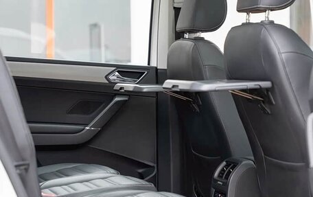 Volkswagen Touran III, 2021 год, 2 600 000 рублей, 20 фотография