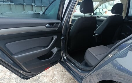 Volkswagen Passat B8 рестайлинг, 2018 год, 2 310 000 рублей, 24 фотография