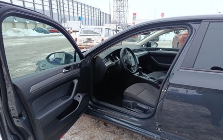 Volkswagen Passat B8 рестайлинг, 2018 год, 2 310 000 рублей, 21 фотография