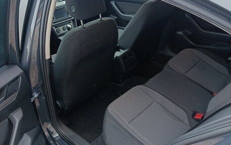 Volkswagen Passat B8 рестайлинг, 2018 год, 2 310 000 рублей, 23 фотография