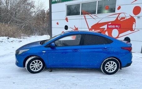 Hyundai Solaris II рестайлинг, 2021 год, 1 550 000 рублей, 2 фотография