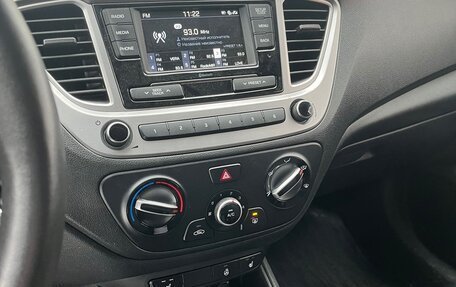 Hyundai Solaris II рестайлинг, 2021 год, 1 550 000 рублей, 8 фотография