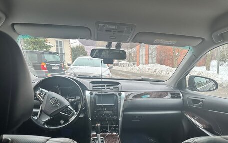 Toyota Camry, 2017 год, 2 370 000 рублей, 5 фотография