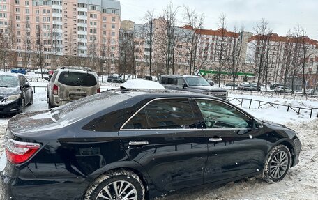 Toyota Camry, 2017 год, 2 370 000 рублей, 2 фотография