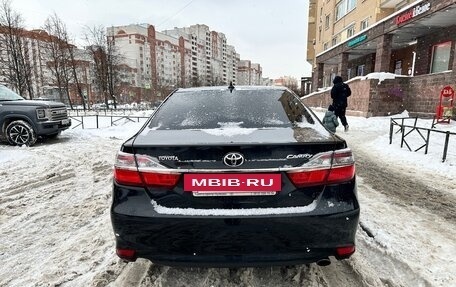 Toyota Camry, 2017 год, 2 370 000 рублей, 3 фотография