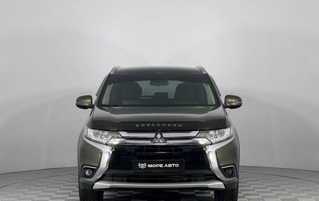 Mitsubishi Outlander III рестайлинг 3, 2018 год, 1 960 000 рублей, 2 фотография