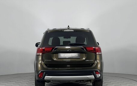 Mitsubishi Outlander III рестайлинг 3, 2018 год, 1 960 000 рублей, 6 фотография