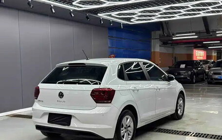 Volkswagen Polo, 2023 год, 989 000 рублей, 5 фотография