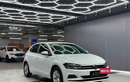 Volkswagen Polo, 2023 год, 989 000 рублей, 4 фотография