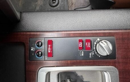 Toyota Land Cruiser 200, 2014 год, 3 000 000 рублей, 22 фотография