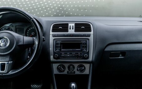 Volkswagen Polo VI (EU Market), 2013 год, 660 000 рублей, 13 фотография