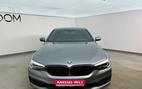 BMW 5 серия, 2018 год, 3 500 000 рублей, 3 фотография