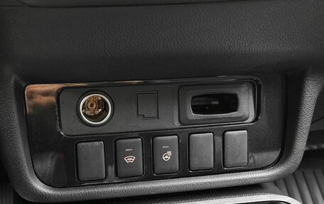 Mitsubishi Outlander III рестайлинг 3, 2017 год, 2 099 000 рублей, 15 фотография