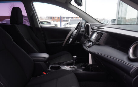 Toyota RAV4, 2019 год, 2 960 000 рублей, 20 фотография