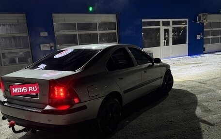 Volvo S60 III, 2004 год, 670 000 рублей, 2 фотография