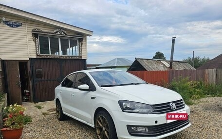 Volkswagen Polo VI (EU Market), 2018 год, 800 000 рублей, 2 фотография