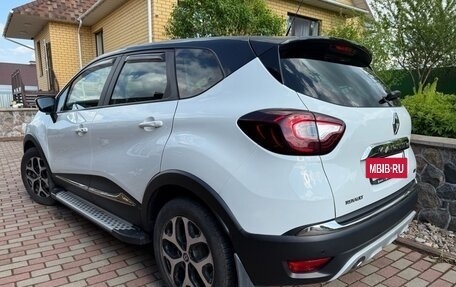 Renault Kaptur I рестайлинг, 2018 год, 1 550 000 рублей, 3 фотография