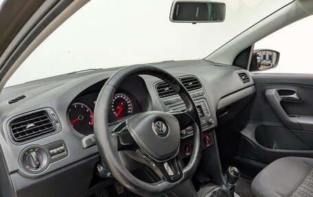 Volkswagen Polo VI (EU Market), 2017 год, 720 000 рублей, 7 фотография