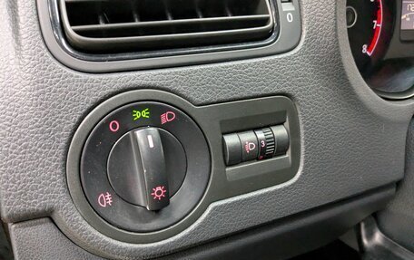 Volkswagen Polo VI (EU Market), 2017 год, 720 000 рублей, 11 фотография