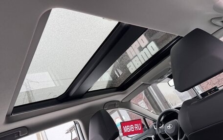 Toyota RAV4, 2025 год, 4 300 000 рублей, 10 фотография