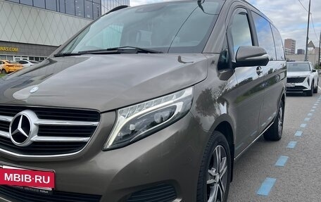 Mercedes-Benz V-Класс, 2015 год, 3 450 000 рублей, 3 фотография