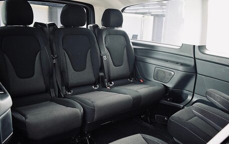 Mercedes-Benz V-Класс, 2015 год, 3 450 000 рублей, 14 фотография