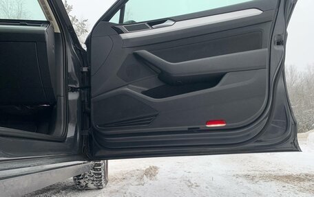 Volkswagen Passat B8 рестайлинг, 2016 год, 1 830 000 рублей, 18 фотография