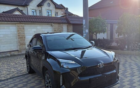 Toyota Yaris Cross, 2021 год, 2 350 000 рублей, 2 фотография