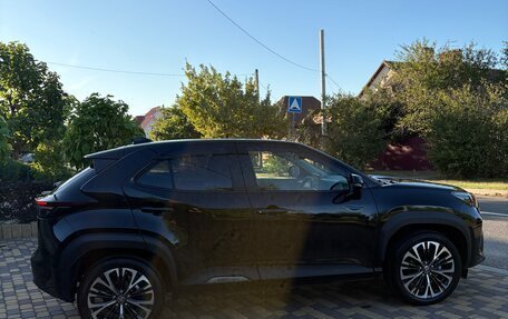 Toyota Yaris Cross, 2021 год, 2 350 000 рублей, 6 фотография