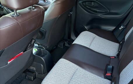 Toyota Yaris Cross, 2021 год, 2 350 000 рублей, 14 фотография