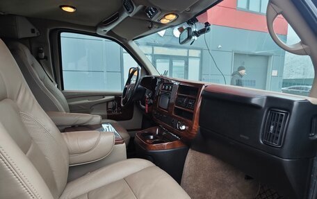 Chevrolet Express II, 2010 год, 2 590 000 рублей, 7 фотография