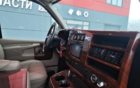 Chevrolet Express II, 2010 год, 2 590 000 рублей, 9 фотография