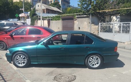 BMW 3 серия, 1993 год, 480 000 рублей, 15 фотография