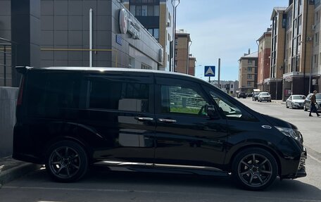 Honda Stepwgn IV, 2016 год, 2 000 000 рублей, 3 фотография