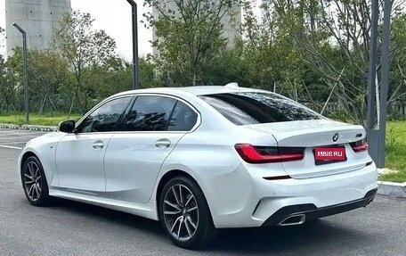 BMW 3 серия, 2021 год, 2 700 000 рублей, 15 фотография