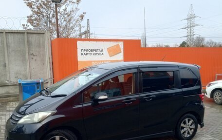 Honda Freed I, 2010 год, 1 050 000 рублей, 3 фотография