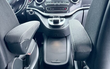 Mercedes-Benz V-Класс, 2017 год, 13 фотография