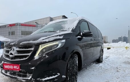 Mercedes-Benz V-Класс, 2017 год, 3 фотография