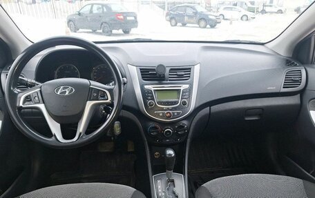 Hyundai Solaris II рестайлинг, 2011 год, 529 000 рублей, 12 фотография