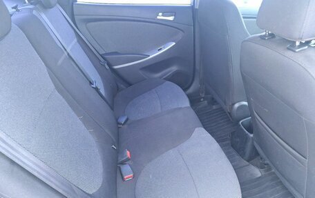 Hyundai Solaris II рестайлинг, 2011 год, 529 000 рублей, 13 фотография