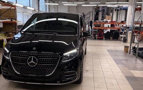 Mercedes-Benz V-Класс, 2024 год, 17 500 000 рублей, 1 фотография