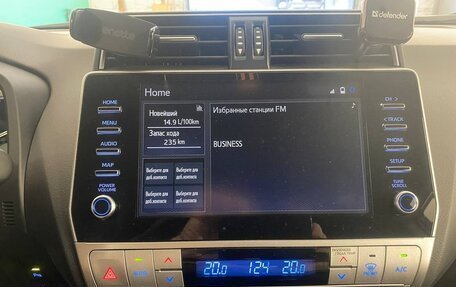 Toyota Land Cruiser Prado 150 рестайлинг 2, 2021 год, 8 000 000 рублей, 6 фотография