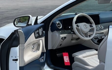 Mercedes-Benz E-Класс, 2017 год, 5 800 000 рублей, 12 фотография