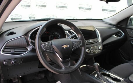 Chevrolet Malibu IX, 2019 год, 1 590 000 рублей, 13 фотография