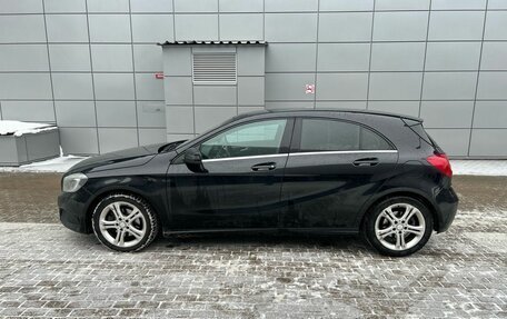 Mercedes-Benz A-Класс, 2014 год, 1 100 000 рублей, 3 фотография