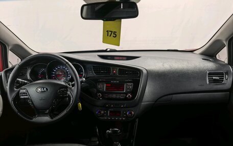 KIA cee'd III, 2013 год, 990 000 рублей, 10 фотография