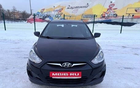 Hyundai Solaris II рестайлинг, 2011 год, 689 000 рублей, 6 фотография