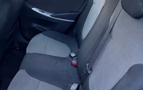 Hyundai Solaris II рестайлинг, 2011 год, 689 000 рублей, 19 фотография