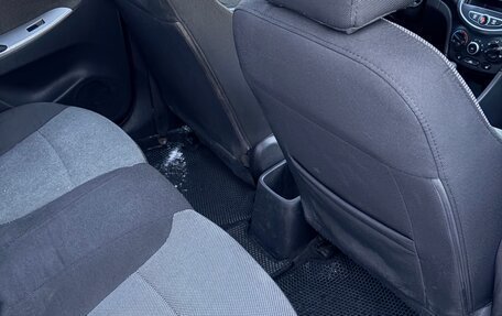 Hyundai Solaris II рестайлинг, 2011 год, 689 000 рублей, 35 фотография